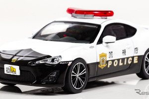 「ハチロク」 トミカ警察パトカーが1/43スケールでモデル化　予約受付中 画像
