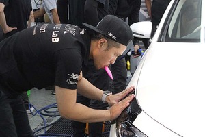 ボディ保護と色替えを両立する「カラーPPF」に注目…XPEL Japanが関西エリアの認定施工店向けに施工トレーニング研修を開催 画像