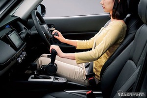 ホンダアクセス、フィット向け「テックマチックシステム」改良…マルチビューカメラ装備車にも対応 画像