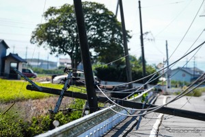 熊本地震、猛暑の中の避難生活、車中泊の70代女性死亡［新聞ウォッチ］ 画像