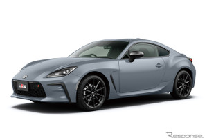 ソリッドグレーがカッコいい…トヨタ「GR86」の改良にファン歓喜、レース参戦車のAT化にもファン注目 画像