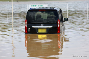 千葉豪雨で水没車両多発、水深60センチで車外“脱出困難”の危険［新聞ウォッチ］ 画像