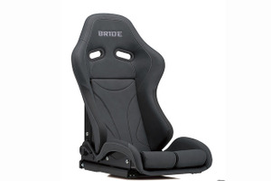 ブリッド、セミバケットシートの新フラッグシップモデルを発売…高触感素材ヌグレ×カーボンシェル採用 画像