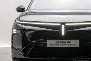 誰が予想できただろうか…HF インテグラーレ復活、ランチアの新型『ガンマ』にSNS興奮！「凄い動力性能」の声も 画像