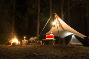 秋のキャンプを楽しもう！ キャンプギア＆キャンピングカーレンタル「TENTAL」スタート 画像