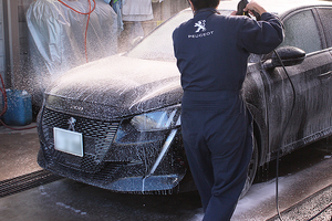 プロによる「手洗い洗車」で今年の汚れをスッキリ落とす！…イイツヤ 洗車の日 画像
