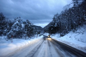 冬ドライブ、どんな注意が必要？…多いトラブルは、ガス欠・立ち往生・追突事故 画像