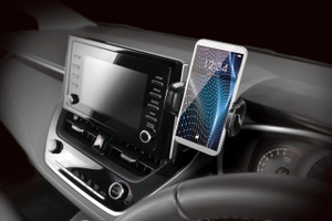 純正ディスプレイオーディオ周りを有効活用、幅広い車種に対応する「スマートフォンホルダー」2機種 画像