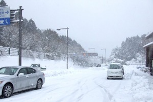 道路の吹雪視程の判定をAIで自動化、約9割の精度に成功 画像