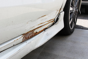 「自動車保険」が使えず待たされてサビが発生…進化するクルマの修理見積は、損害調査のプロでも間違えるほど難しい 画像